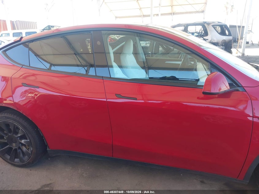 TESLA MODEL Y 2023 VIN 7SAYGDEE5PF899012