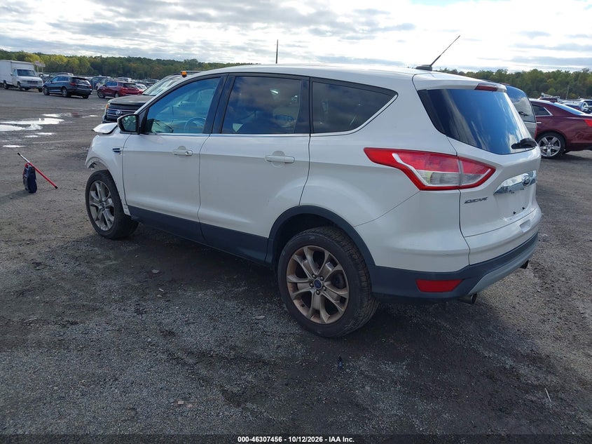 Vin: 1fmcu9hx7dub35610, lot: 46807655, ford escape sel 20133