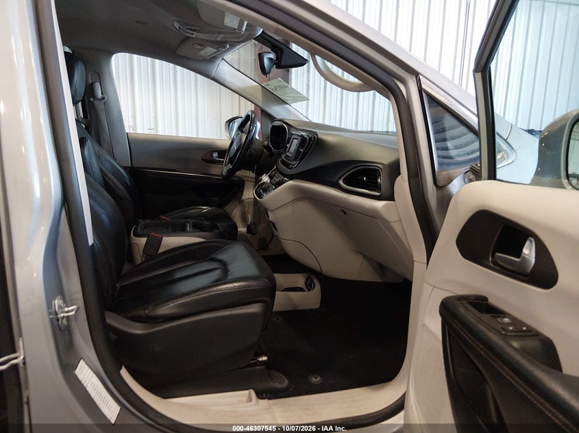 Фото 5 - CHRYSLER PACIFICA