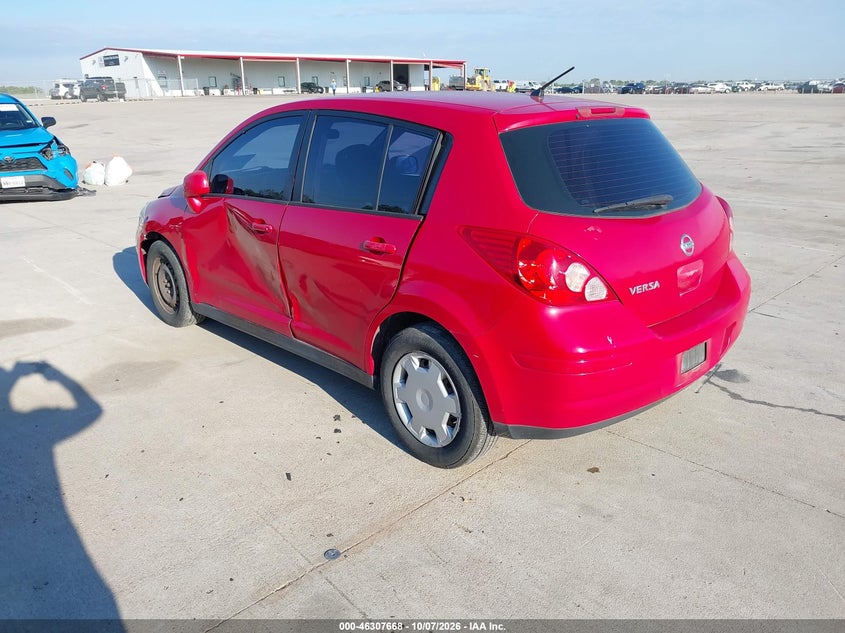 Vin: 3n1bc1cp8bl443990, lot: 46807867, nissan versa 1.8s 20113