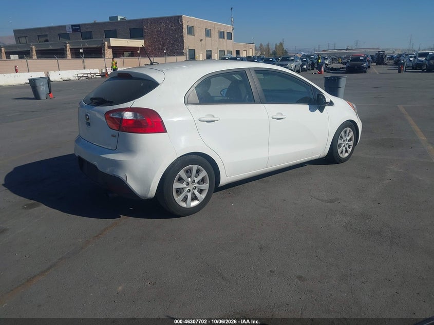2013 KIA RIO LX · Фото 4