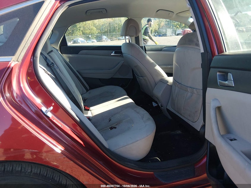 2015 HYUNDAI SONATA SE · Фото 8