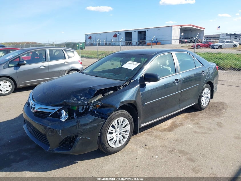 Vin: 4t4bf1fk5er442604, lot: 46808146, toyota camry le 20142