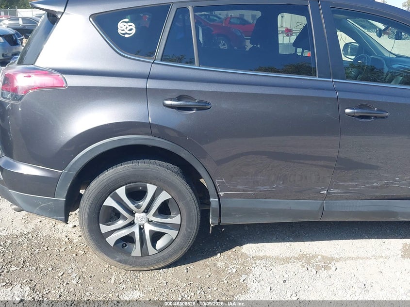 TOYOTA RAV4 - zdjęcie 17