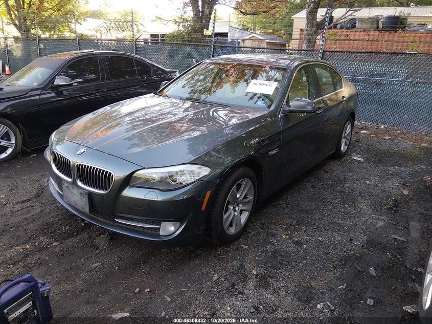 2012 BMW 528I, Normal Wear & Tear, IAAI, VIN WBAXG5C55CDW85735 — photo 2