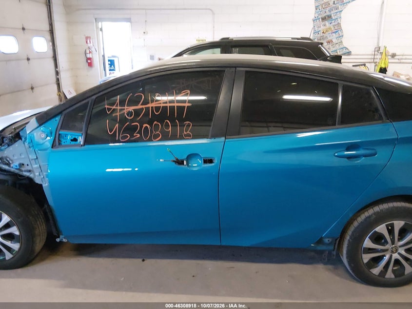 TOYOTA PRIUS PRIME - zdjęcie 14