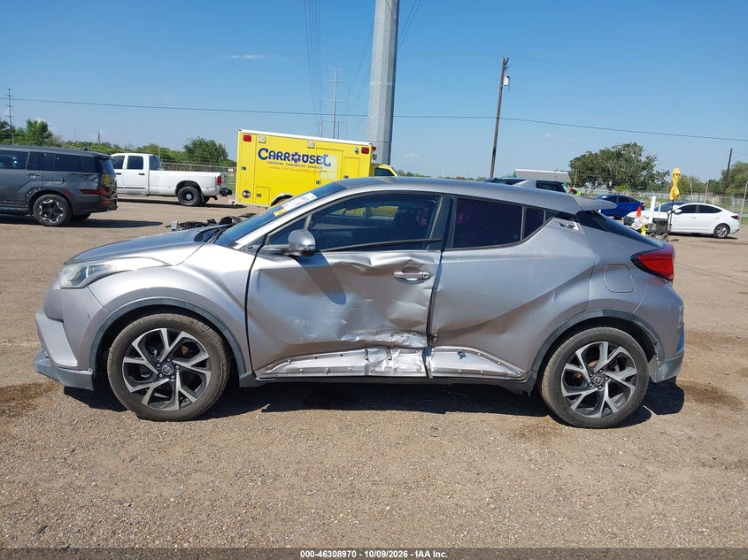 TOYOTA C-HR - zdjęcie 15
