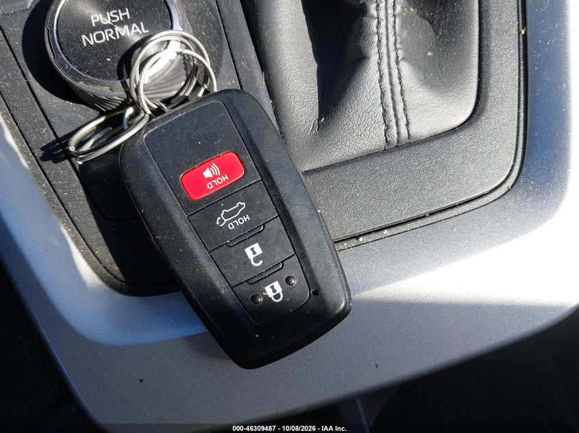 TOYOTA RAV4 HYBRID - zdjęcie 11
