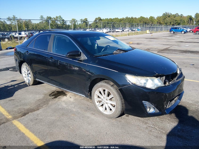 2013 TOYOTA CAMRY XLE