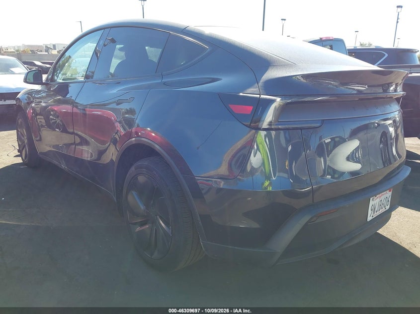 Vin: 7saygded7tf525180, lot: 46809896, tesla model y premium rear-wheel drive/rear-wheel drive 20263