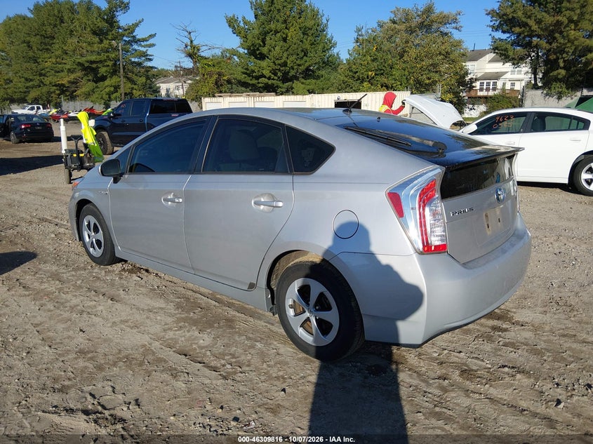 Vin: jtdkn3duxd0348659, lot: 46810015, toyota prius two 20133