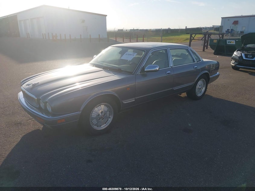 JAGUAR VANDENPLAS 1995 VIN SAJKX1747SC744460
