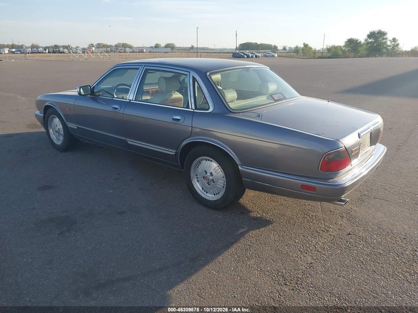JAGUAR VANDENPLAS 1995 VIN SAJKX1747SC744460