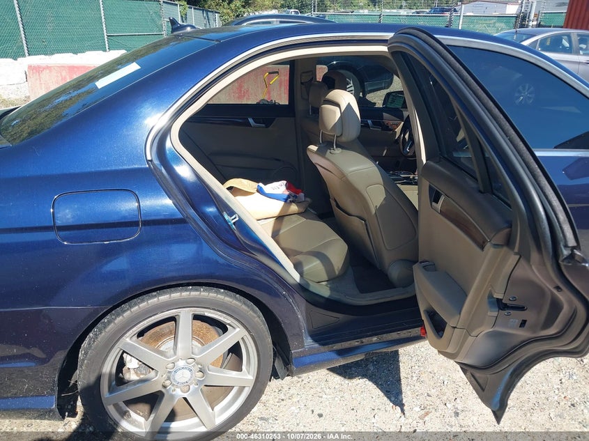 2014 MERCEDES-BENZ C 300 SPORT 4MATIC · Фото 8