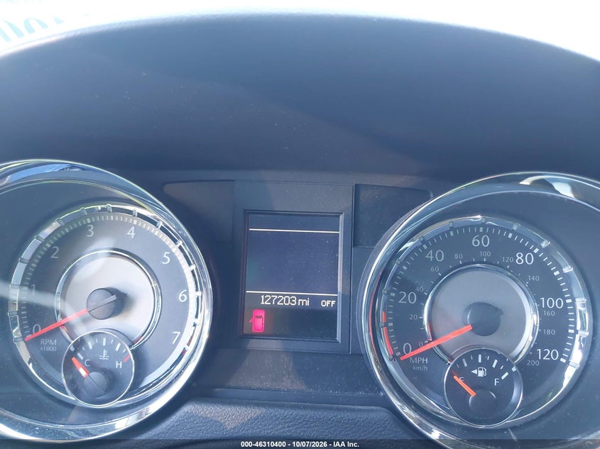 2011 CHRYSLER TOWN & COUNTRY TOURING-L · Фото 7