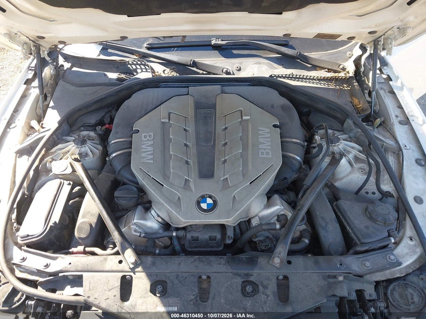 2013 BMW 550I · Photo 10