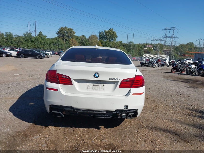 2013 BMW 550I · Photo 17