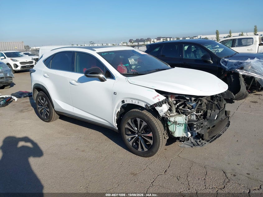 LEXUS NX 300 - zdjęcie 1