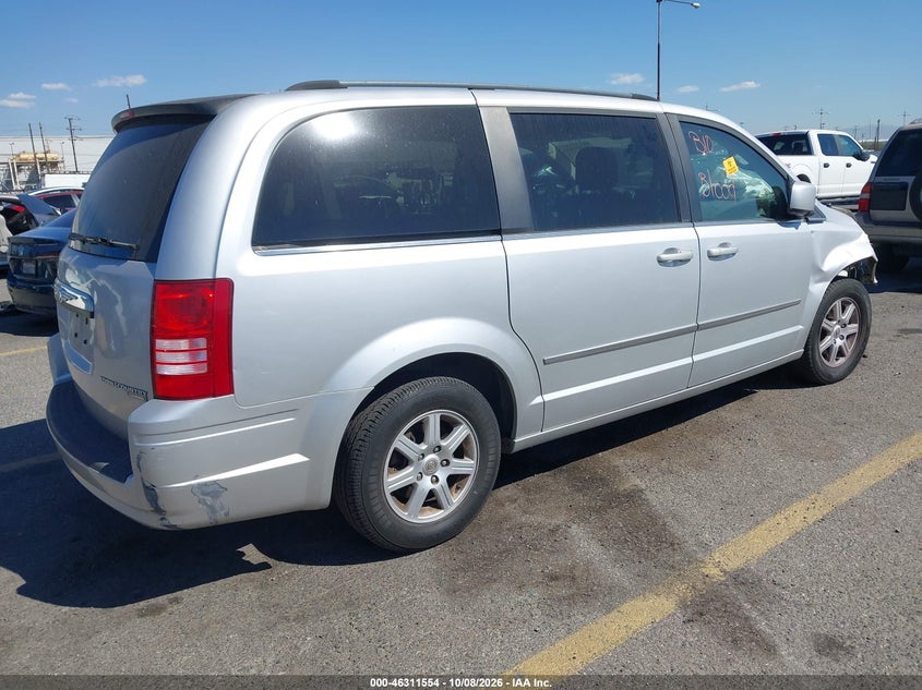 Vin: 2a4rr5d1xar492003, lot: 46811754, chrysler town & country touring 20104