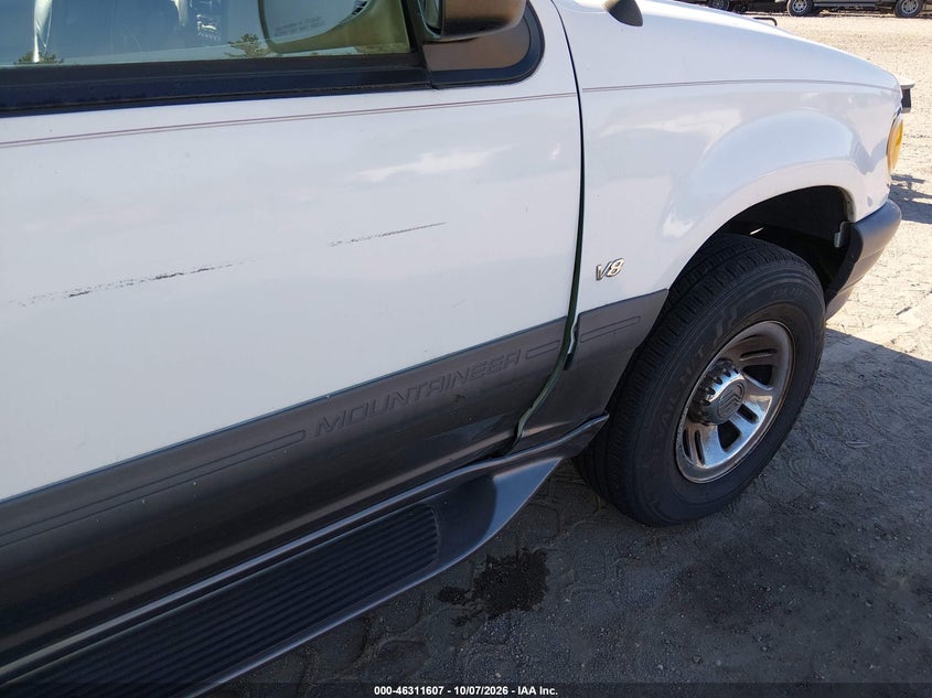 MERCURY MOUNTAINEER 2000 VIN 4M2DU86P7YUJ17565