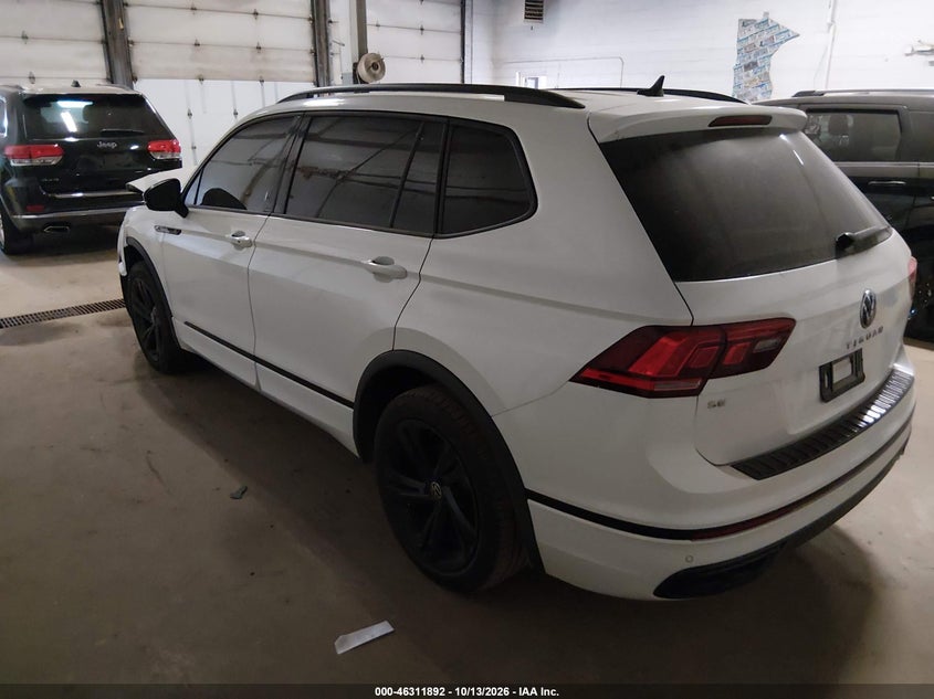 Vin: 3vv8b7ax0rm214371, lot: 46812092, volkswagen tiguan 2.0t se r-line black 20243