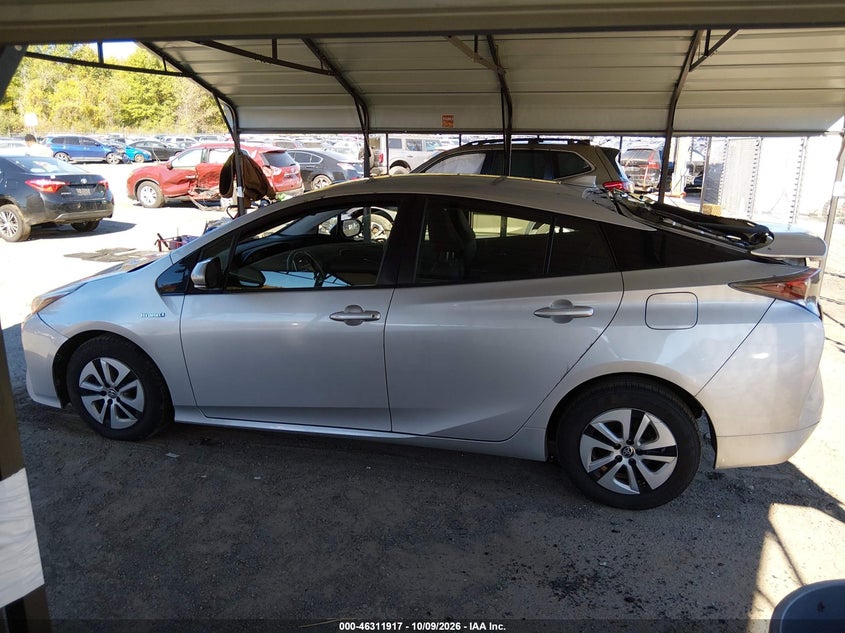 TOYOTA PRIUS - zdjęcie 15