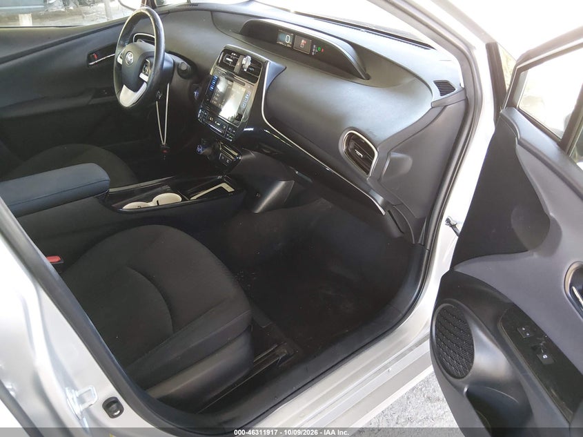 TOYOTA PRIUS - zdjęcie 5