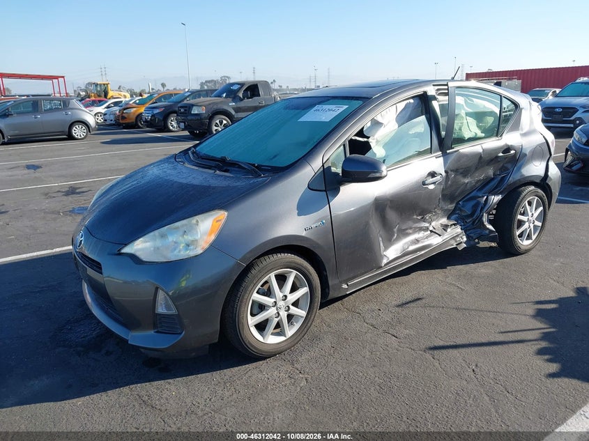 TOYOTA PRIUS C 2013 VIN JTDKDTB39D1055861