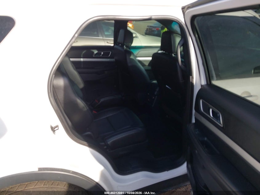 2016 FORD EXPLORER XLT · Фото 8