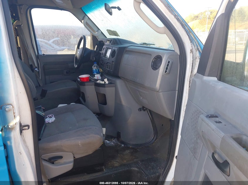 2011 FORD E-350 SUPER DUTY XLT · Фото 5