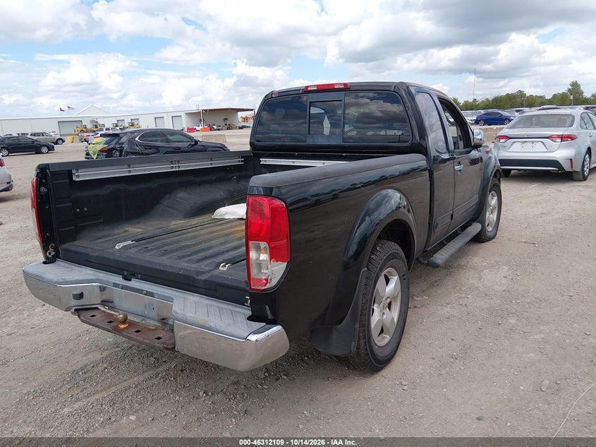 2005 NISSAN FRONTIER LE · Photo 4