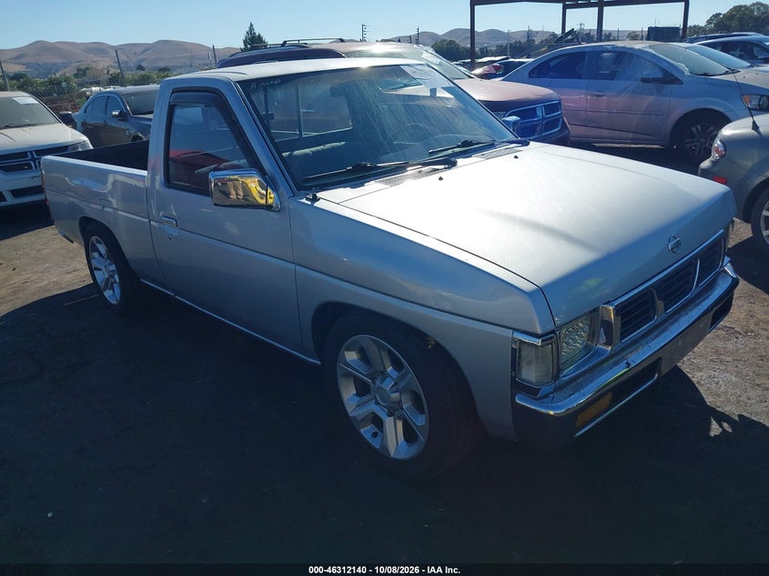 1994 NISSAN TRUCK XE
