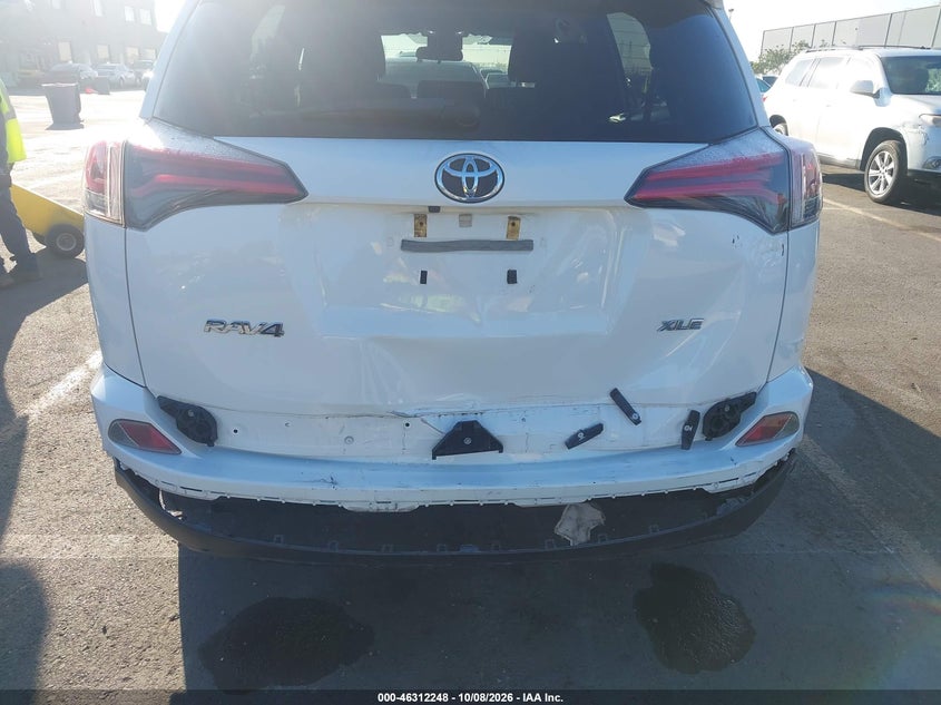 TOYOTA RAV4 - zdjęcie 6