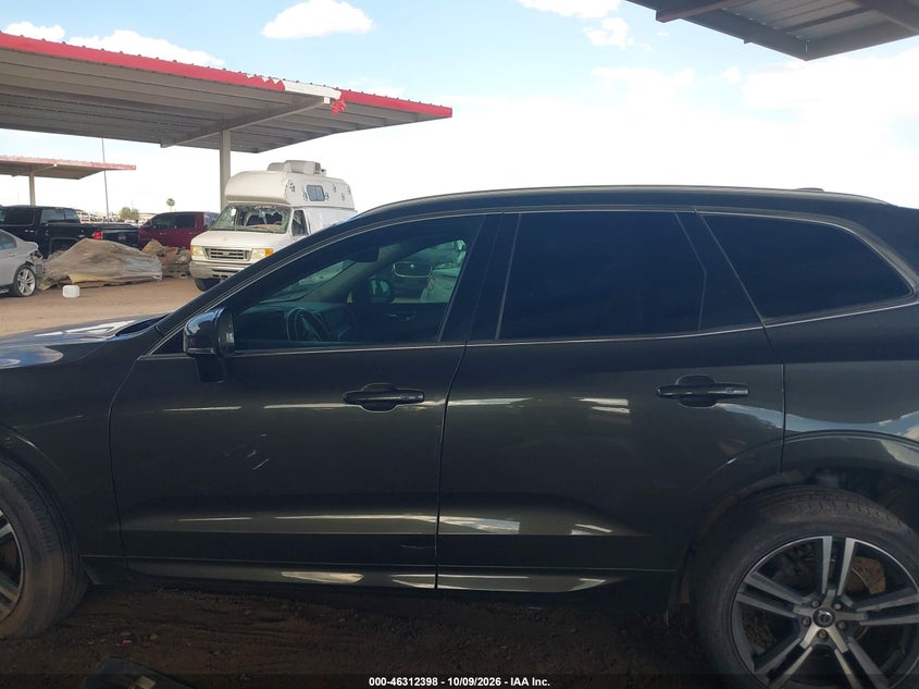 2020 VOLVO XC60 T5 MOMENTUM · Фото 15