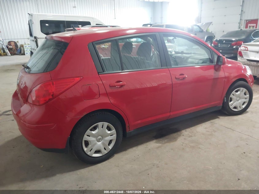 Vin: 3n1bc1cp3al467581, lot: 46812648, nissan versa 1.8s 20104