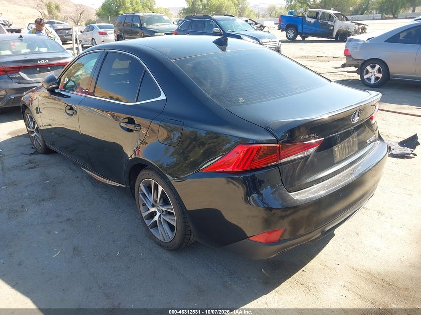 LEXUS IS 300 - zdjęcie 3
