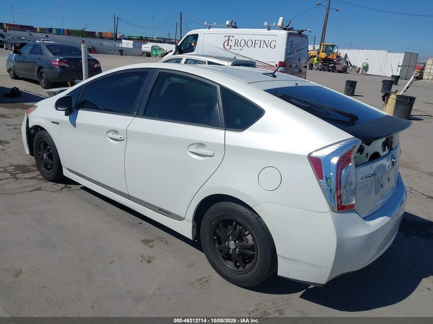 Vin: jtdkn3du9e1752158, lot: 46812914, toyota prius three 20143