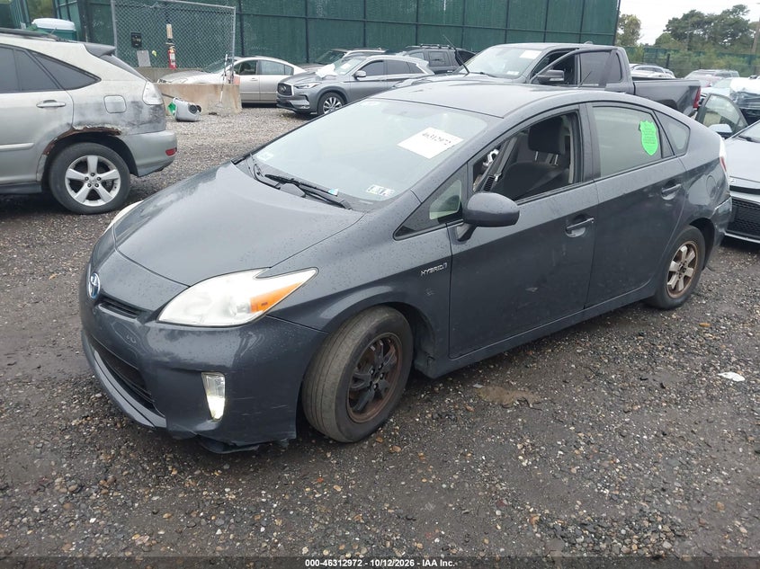 Vin: jtdkn3du5d5629948, lot: 46813172, toyota prius two 20132