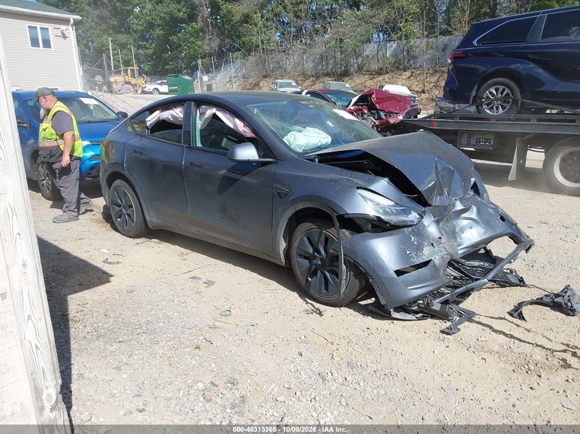 Vin: 7saygdee0pa040911, lot: 46813591, tesla model y awd/long range dual motor all-wheel drive 2023 img_1
