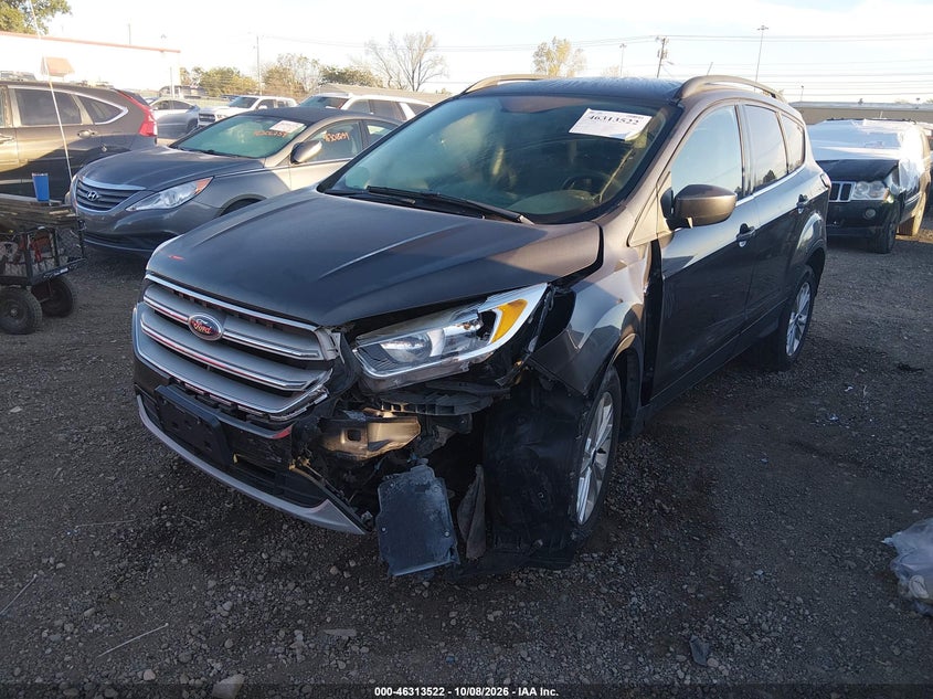 Vin: 1fmcu0gd8jud06475, lot: 46813745, ford escape se 20182