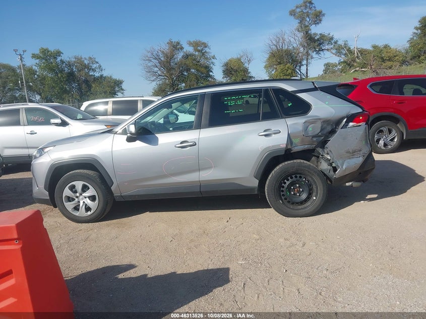 TOYOTA RAV4 - zdjęcie 15