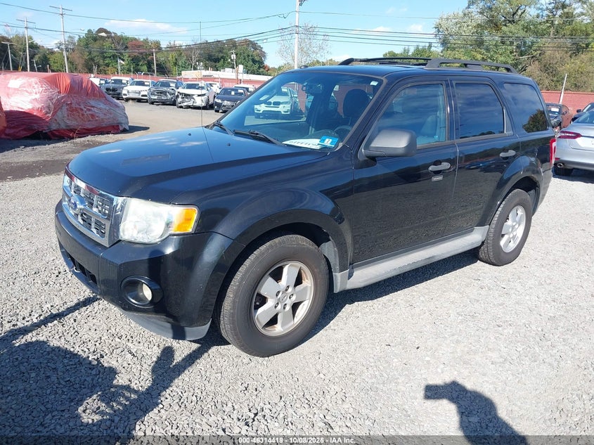 Vin: 1fmcu9dg0bka03545, lot: 46814642, ford escape xlt 20112