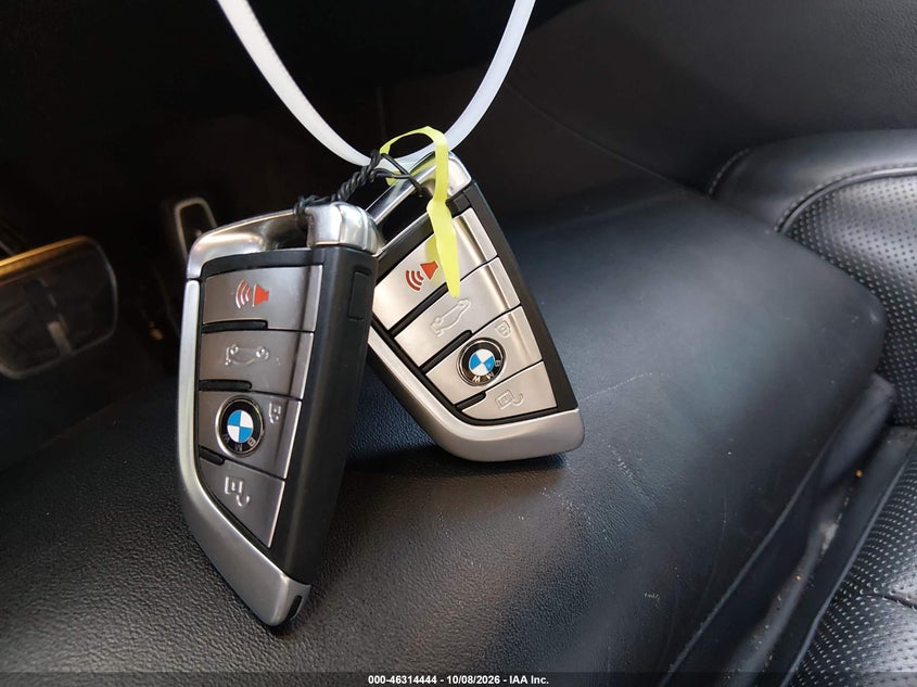 2020 BMW M5 · Фото 11