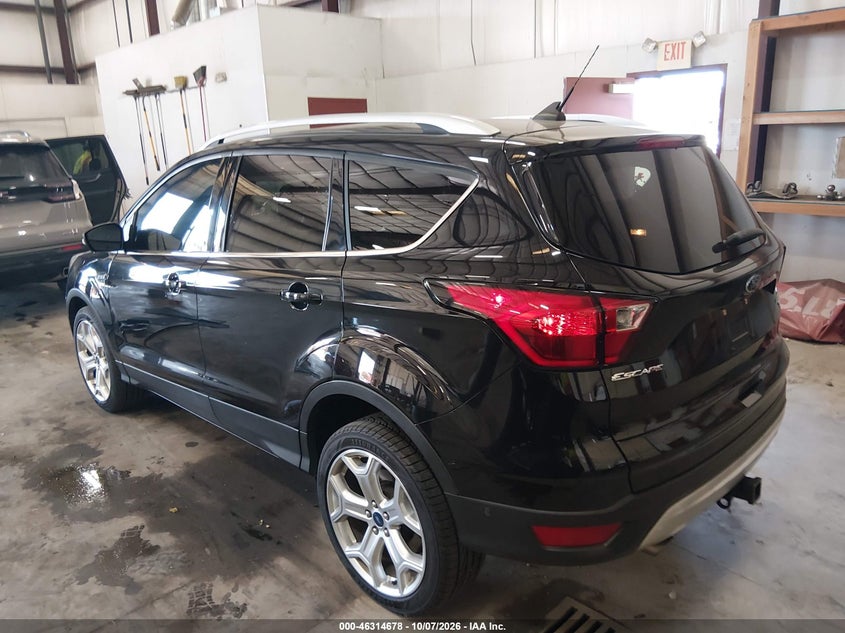 Vin: 1fmcu9j9xkuc04055, lot: 46814901, ford escape titanium 20193