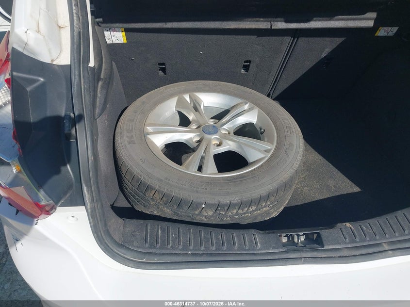 FORD FOCUS 2014 VIN 1FADP3K27EL105725