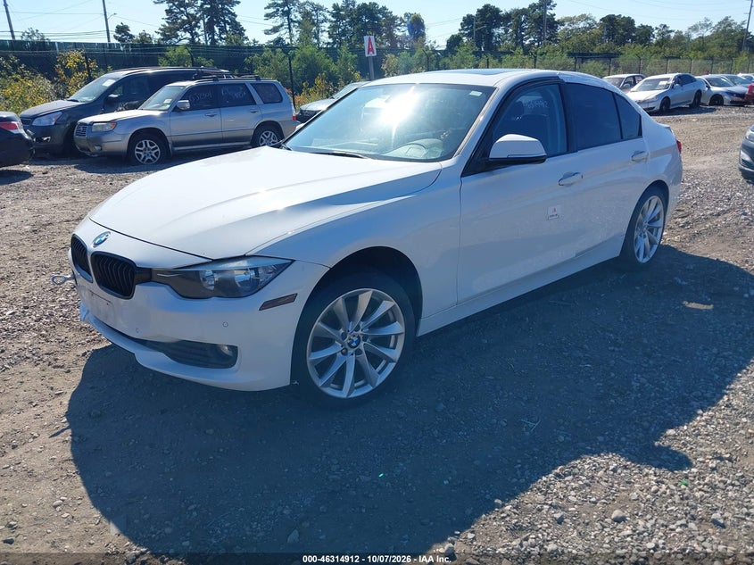 2015 BMW 320I XDRIVE · Photo 2
