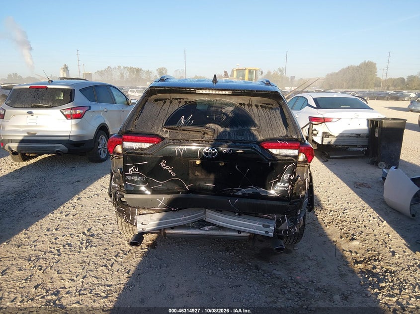 TOYOTA RAV4 HYBRID - zdjęcie 17