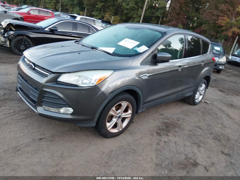 Vin: 1fmcu0gx3dud08665, lot: 46815332, ford escape se 20132