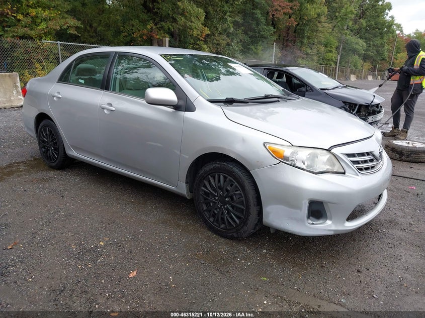 Vin: 2t1bu4ee4dc971569, lot: 46815444, toyota corolla le 20131