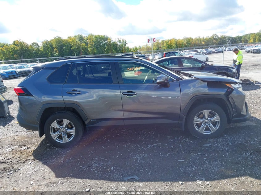TOYOTA RAV4 HYBRID - zdjęcie 13